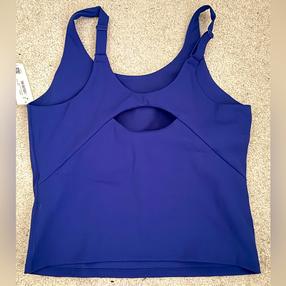 NWT Spanx Get Moving Shelf Tank - Deep Azure - Size Medium - Picture 2 of 10